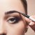 <article>
Sådan fylder du dine øjenbryn som en professionel: 3 top hacks til fleek makeup